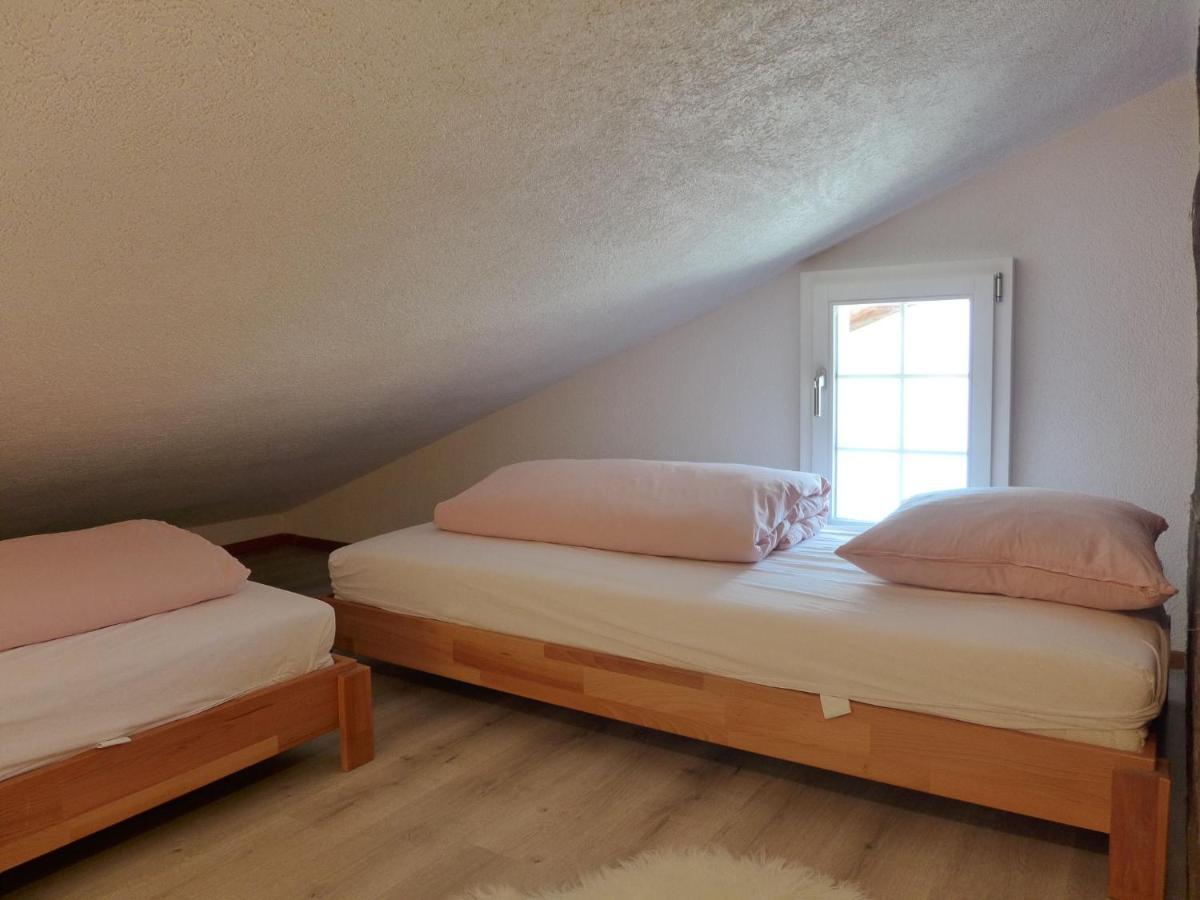 Apartment Chalet Vamika By Interhome Niederried bei Interlaken Esterno foto